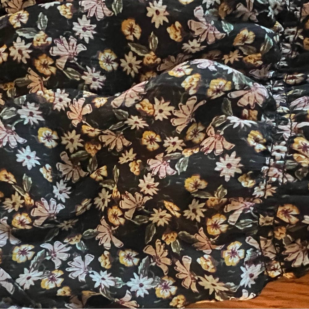Dress - Picture 2 of 4